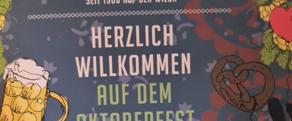 Ein Wiesnbesuch in “Heinz’ Hühnerbraterei”: Unser Peter am Herd